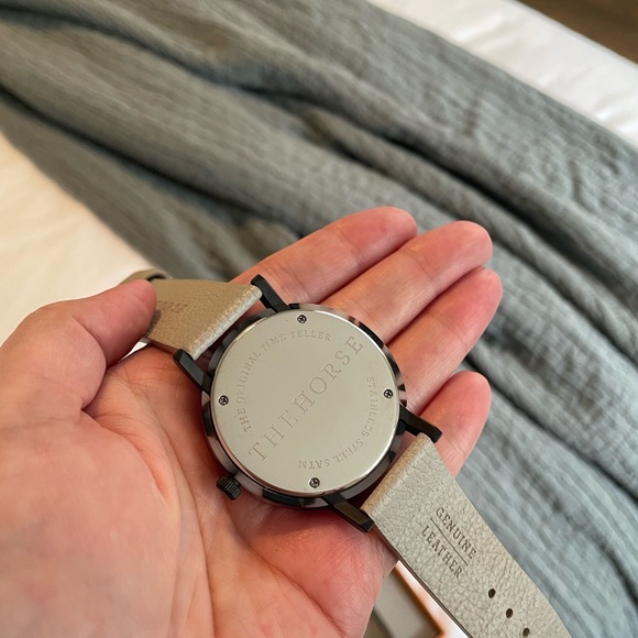 The Horse Resin Watch - Picture 5 of 5